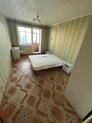 Продам трехкомнатную (3-комн.) квартиру, Дмитровская ул, 31, Базарово д