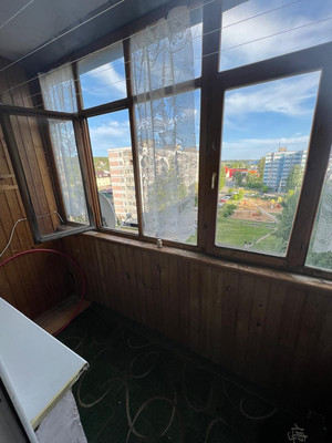 Продам трехкомнатную (3-комн.) квартиру, Дмитровская ул, 31, Базарово д