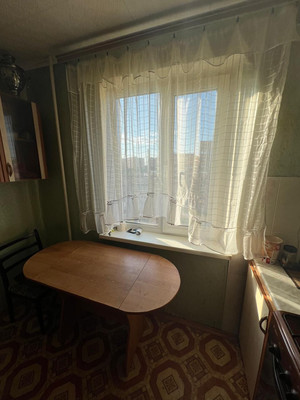 Продам трехкомнатную (3-комн.) квартиру, Дмитровская ул, 31, Базарово д