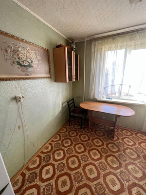 Продам трехкомнатную (3-комн.) квартиру, Дмитровская ул, 31, Базарово д