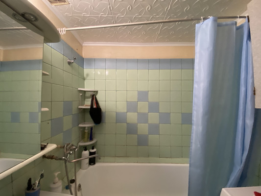 Продам трехкомнатную (3-комн.) квартиру, Дмитровская ул, 31, Базарово д