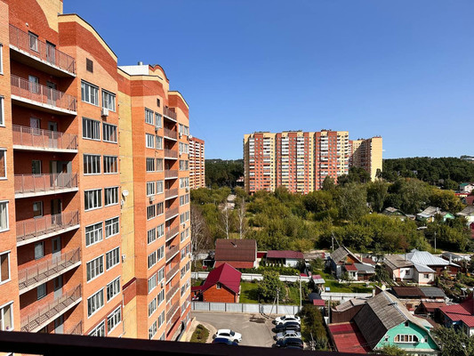 Продам двухкомнатную (2-комн.) квартиру, им Владимира Махалина мкр, 28, Дмитров г