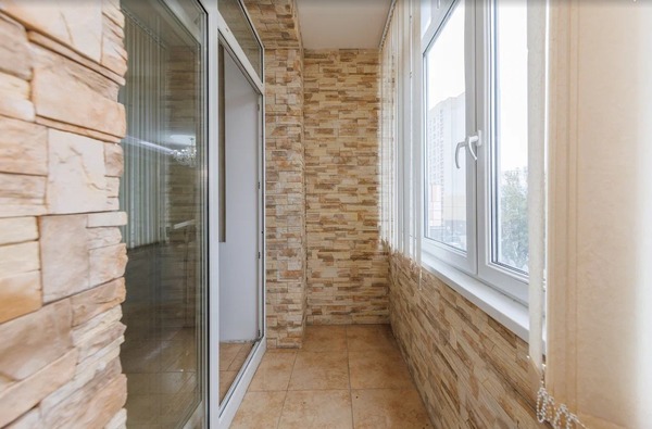 Продам трехкомнатную (3-комн.) квартиру, Костычева ул, 68к1, Брянск г