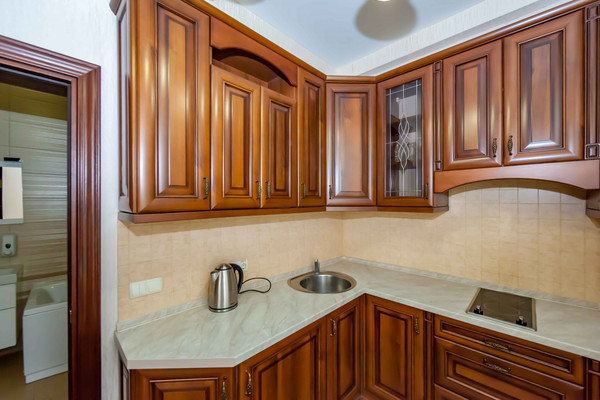 Продам гостиницу 1 955 м2, Набережная ул, 29, Алушта г