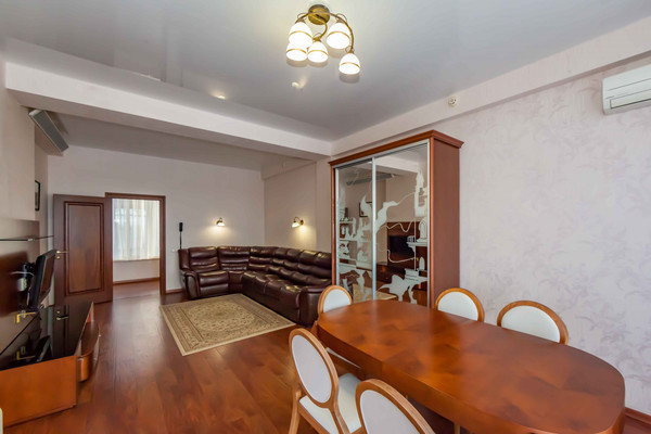 Продам гостиницу 1 955 м2, Набережная ул, 29, Алушта г