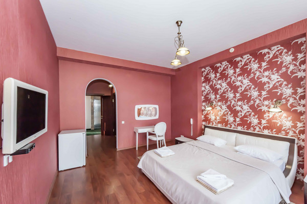 Продам гостиницу 1 955 м2, Набережная ул, 29, Алушта г