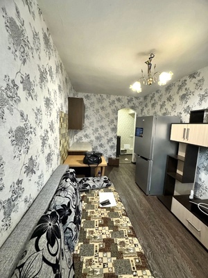 Продам однокомнатную (1-комн.) квартиру, Ивана Попова ул, 13, Киров г