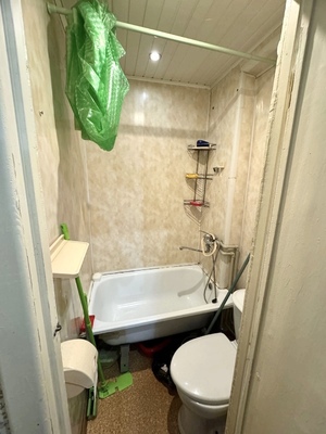 Продам однокомнатную (1-комн.) квартиру, Ивана Попова ул, 13, Киров г