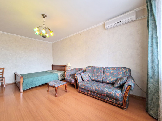 Сдам однокомнатную (1-комн.) квартиру, Полярная ул, 54к1, Москва г