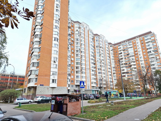 Сдам однокомнатную (1-комн.) квартиру, Полярная ул, 54к1, Москва г