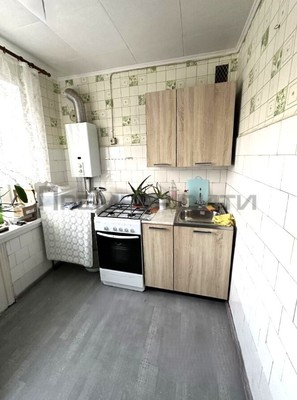 Продам трехкомнатную (3-комн.) квартиру, Чехова ул, 3, Калуга г