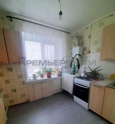 Продам трехкомнатную (3-комн.) квартиру, Чехова ул, 3, Калуга г