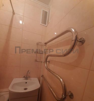 Продам трехкомнатную (3-комн.) квартиру, Чехова ул, 3, Калуга г