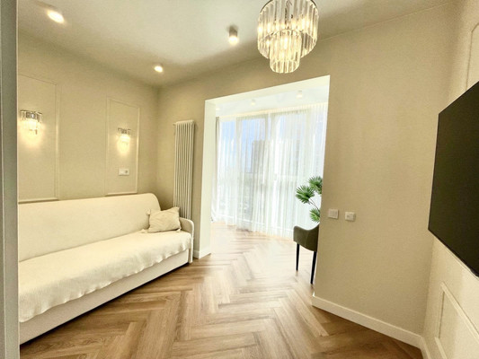 Продам трехкомнатную (3-комн.) квартиру, Мухиной ул, 13, Иркутск г