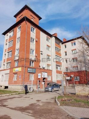 Продам однокомнатную (1-комн.) квартиру, Поле Свободы ул, 33, Калуга г