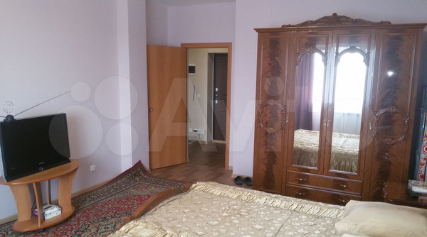 Продам однокомнатную (1-комн.) квартиру, Коминтерна ул, 17, Ханты-Мансийск г