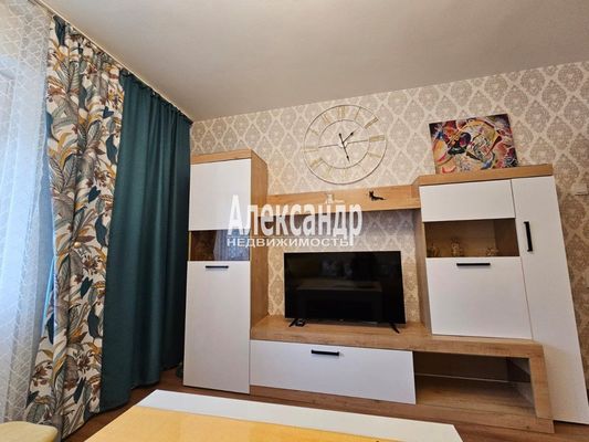 Продам двухкомнатную (2-комн.) квартиру, Советская ул, 12А, Лахденпохья г