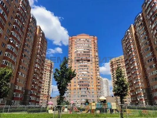 Продам двухкомнатную (2-комн.) квартиру, 65 лет Победы ул, 41, Калуга г