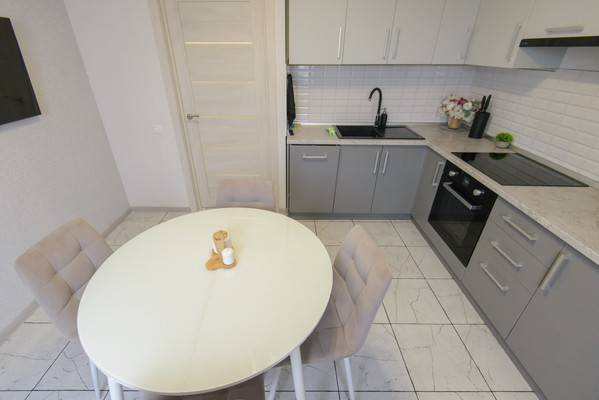 Продам двухкомнатную (2-комн.) квартиру, Горсоветская ул, 49/1, Ростов-на-Дону г