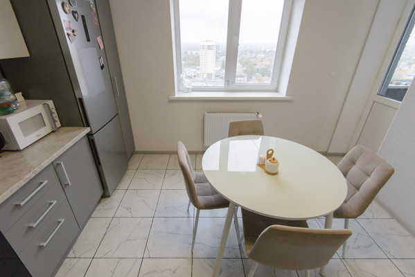 Продам двухкомнатную (2-комн.) квартиру, Горсоветская ул, 49/1, Ростов-на-Дону г