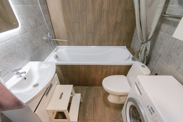 Продам двухкомнатную (2-комн.) квартиру, Горсоветская ул, 49/1, Ростов-на-Дону г