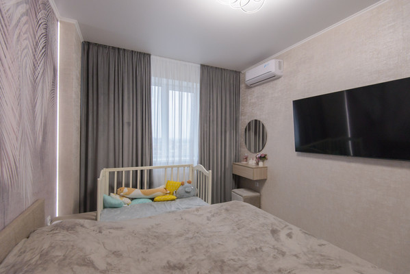 Продам двухкомнатную (2-комн.) квартиру, Горсоветская ул, 49/1, Ростов-на-Дону г