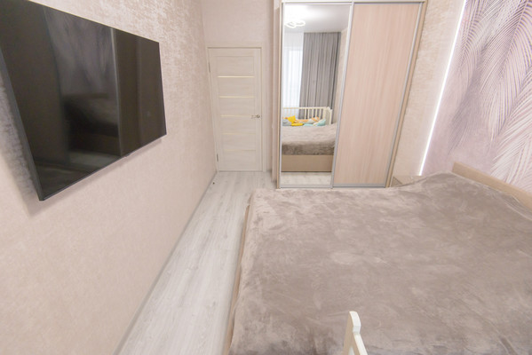 Продам двухкомнатную (2-комн.) квартиру, Горсоветская ул, 49/1, Ростов-на-Дону г