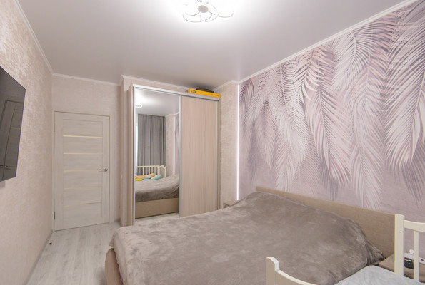 Продам двухкомнатную (2-комн.) квартиру, Горсоветская ул, 49/1, Ростов-на-Дону г