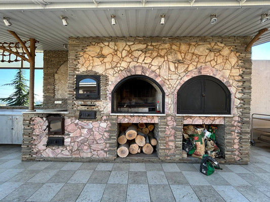 Продам гостиницу 573,4 м2, Пионерская ул, 49, Алушта г