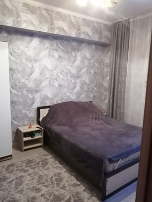 Продам трехкомнатную (3-комн.) квартиру, Майора Жукова ул, 21, Витязево с