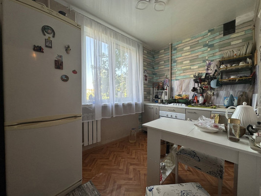 Продам трехкомнатную (3-комн.) квартиру, им Константина Аверьянова мкр, 18, Дмитров г