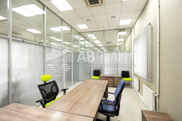 Продам офисное помещение 2 487 м2, Рябиновая ул, 26с1, Москва г