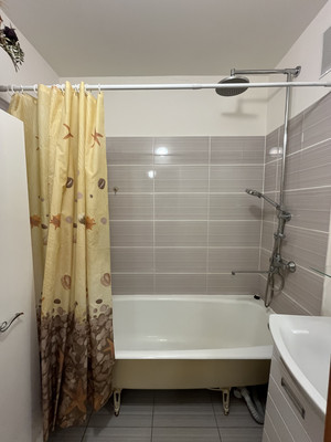 Продам трехкомнатную (3-комн.) квартиру, Маяковского ул, 41/1, Пермь г