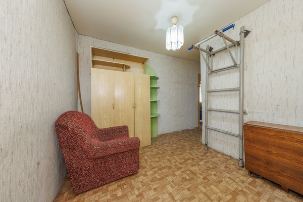 Продам однокомнатную (1-комн.) квартиру, Московский пр-кт, 94ка, Брянск г