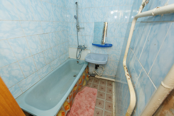 Продам однокомнатную (1-комн.) квартиру, Московский пр-кт, 94ка, Брянск г