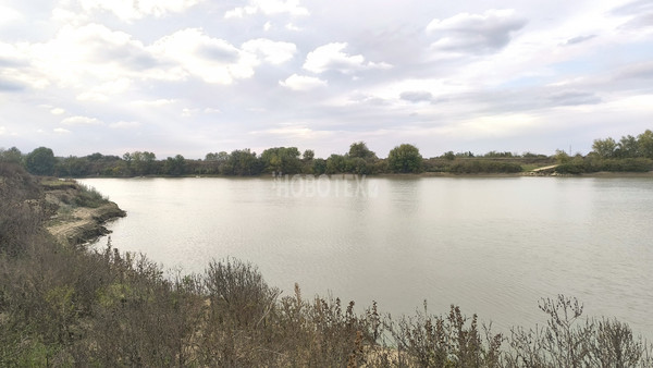 Продам участок 31,89 соток, ИЖС, Комсомольская ул, 22, Ленинский х, 0 км от города