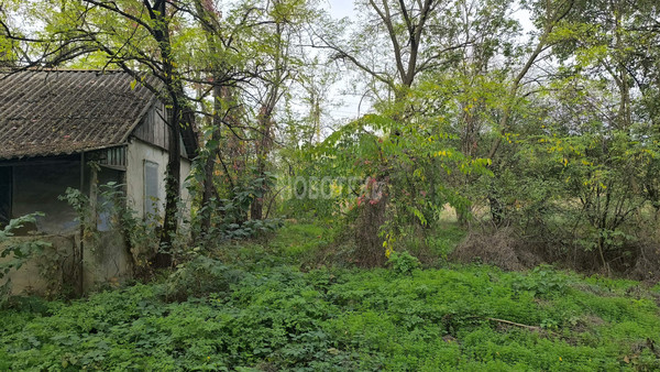 Продам участок 31,89 соток, ИЖС, Комсомольская ул, 22, Ленинский х, 0 км от города