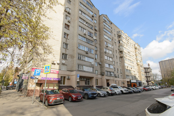 Продам трехкомнатную (3-комн.) квартиру, Города Волос ул, 135/136, Ростов-на-Дону г