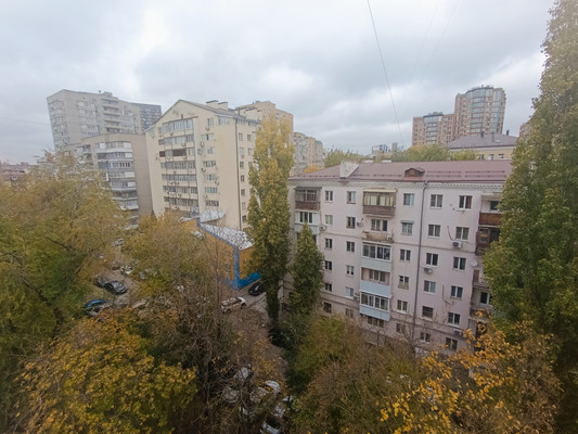 Продам трехкомнатную (3-комн.) квартиру, Халтуринский пер, 61к22, Ростов-на-Дону г