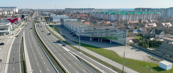 Продам торговое помещение 3 991,6 м2, Московский пр-кт, 242, Калининград г