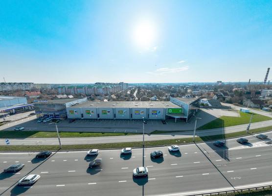 Продам торговое помещение 3 991,6 м2, Московский пр-кт, 242, Калининград г