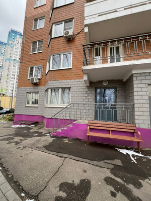 Продам трехкомнатную (3-комн.) квартиру, Большая Очаковская ул, 12к3, Москва г