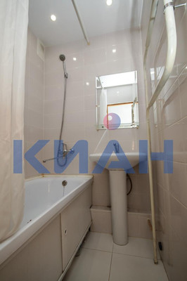 Продам двухкомнатную (2-комн.) квартиру, Карбышева ул, 32, Красноярск г