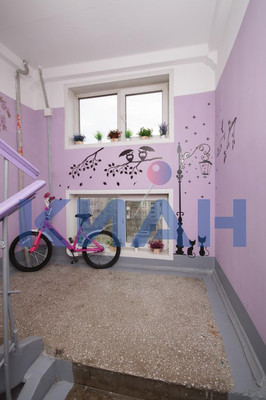 Продам двухкомнатную (2-комн.) квартиру, Карбышева ул, 32, Красноярск г