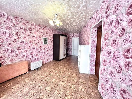Продам многокомнатную квартиру, Луганская ул, 62, Киров г