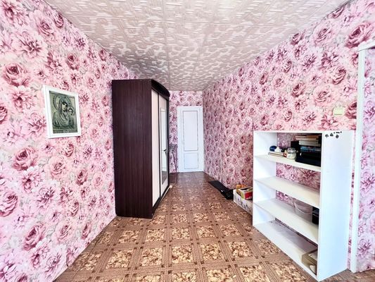 Продам многокомнатную квартиру, Луганская ул, 62, Киров г