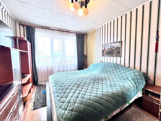 Продам многокомнатную квартиру, Луганская ул, 62, Киров г