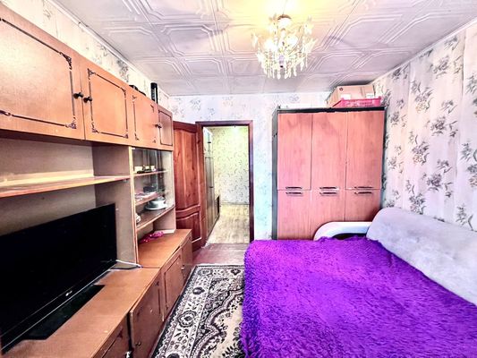Продам многокомнатную квартиру, Луганская ул, 62, Киров г