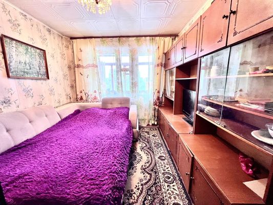 Продам многокомнатную квартиру, Луганская ул, 62, Киров г