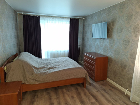 Продам трехкомнатную (3-комн.) квартиру, Старостина ул, 35, Мурманск г